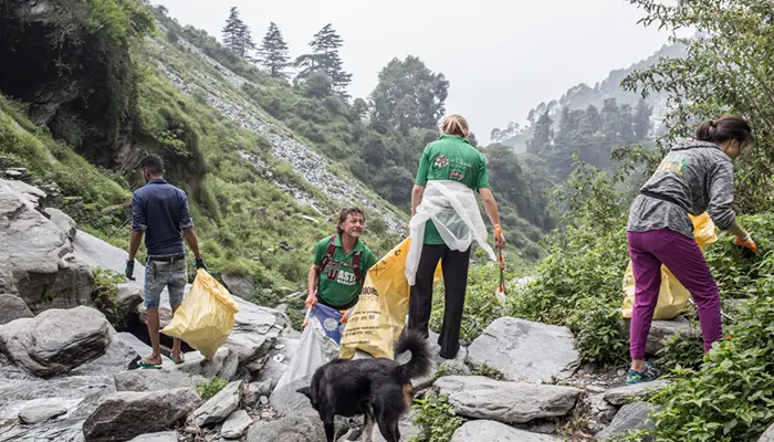 Leave No Trace: Promoting Responsible Behaviour to Keep Mountains Clean