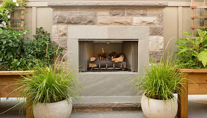 5 Outdoor Fireplace Ideas for Your Home