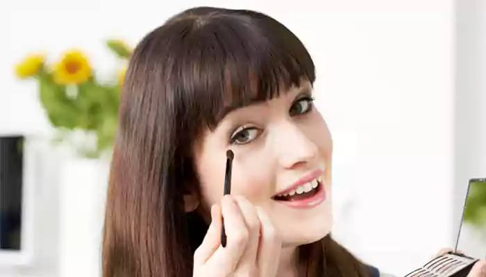 Some make-up tips for beginners to get it going