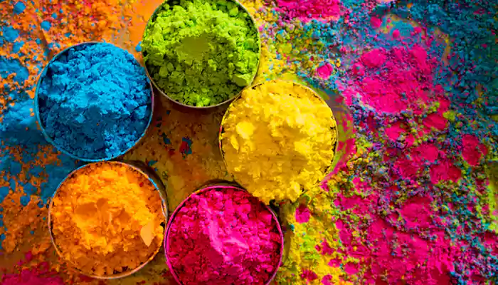 Celebrate this Holi with a few organic colors and the process of getting it