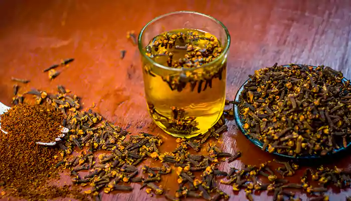 Clove Water Benefits for Hair